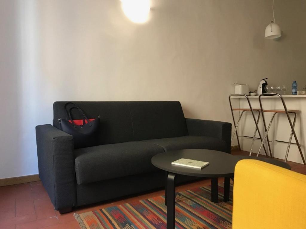 Sant'ambrogio Studio Apartment *